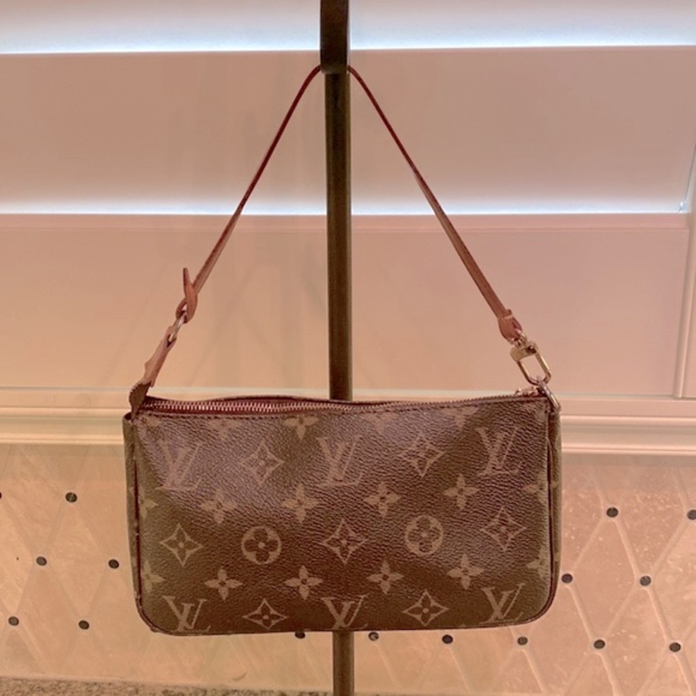 Louis Vuitton Pochette purse -replacement leather strap handle ONLY.